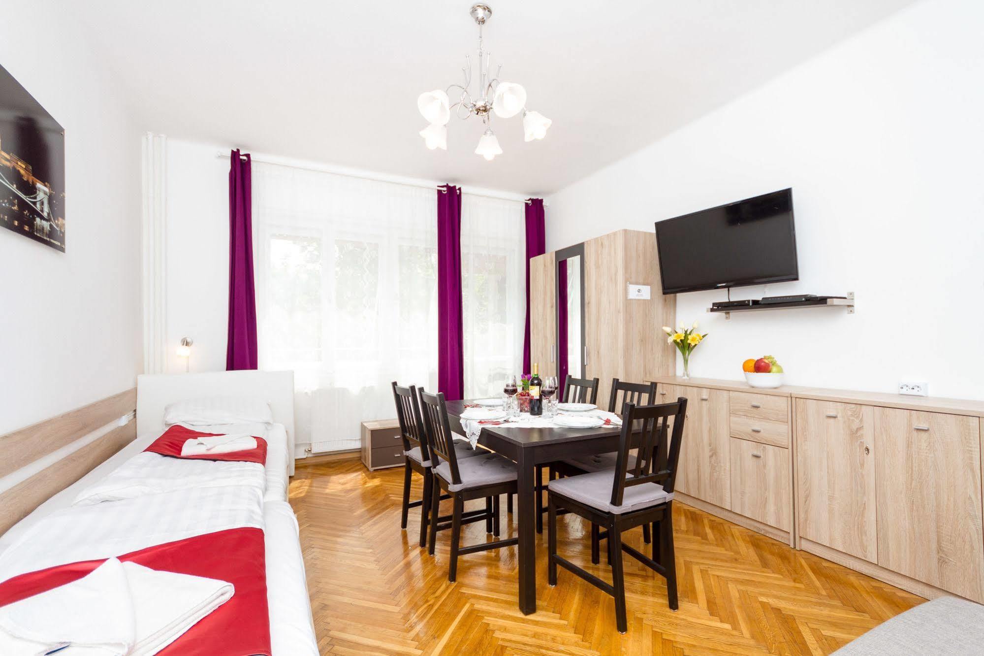 Like Home - City Center - Style Apartment Budapest Luaran gambar