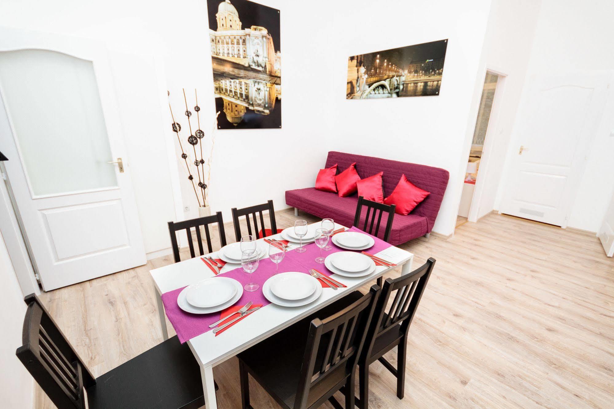 Like Home - City Center - Style Apartment Budapest Luaran gambar