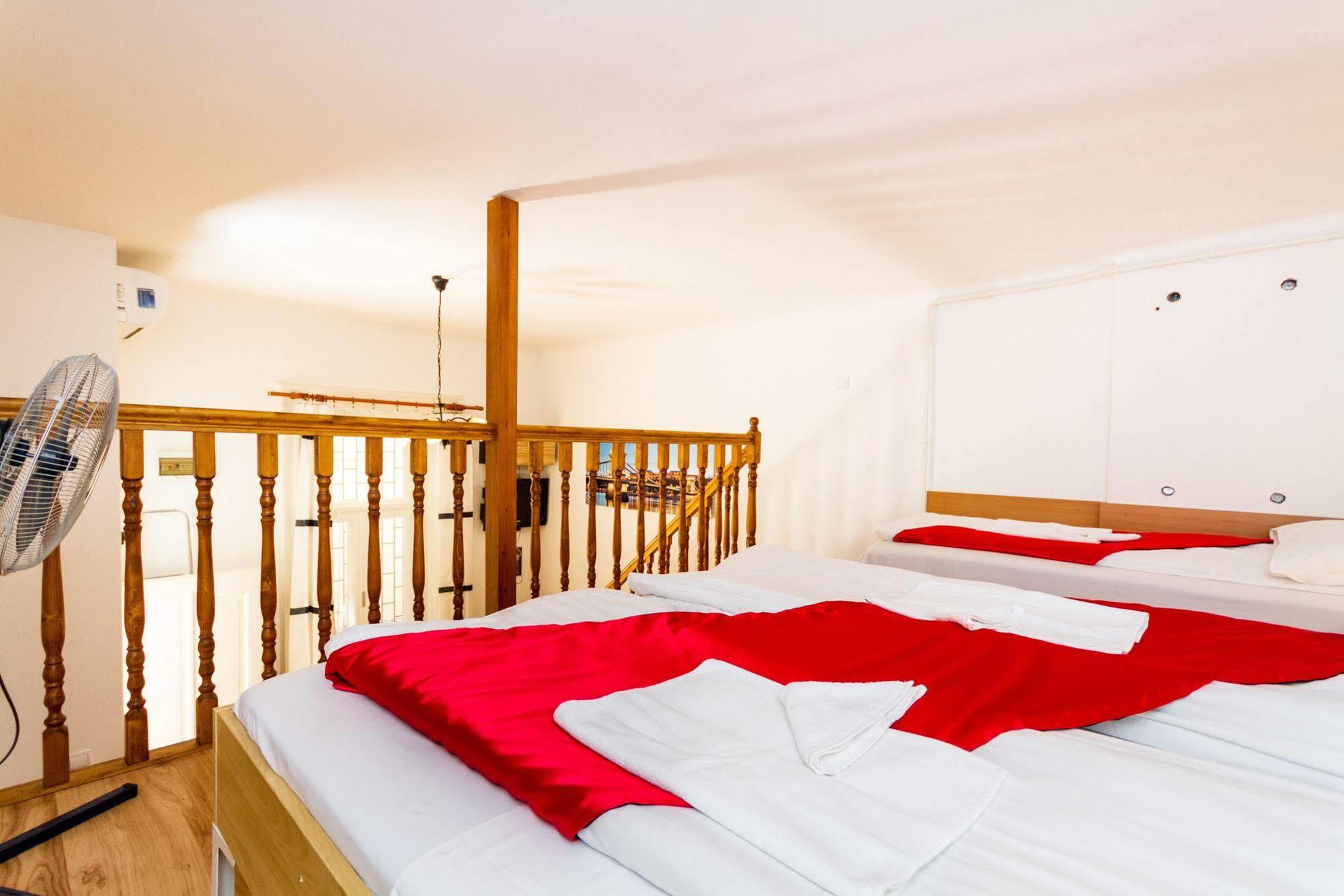 Like Home - City Center - Style Apartment Budapest Luaran gambar