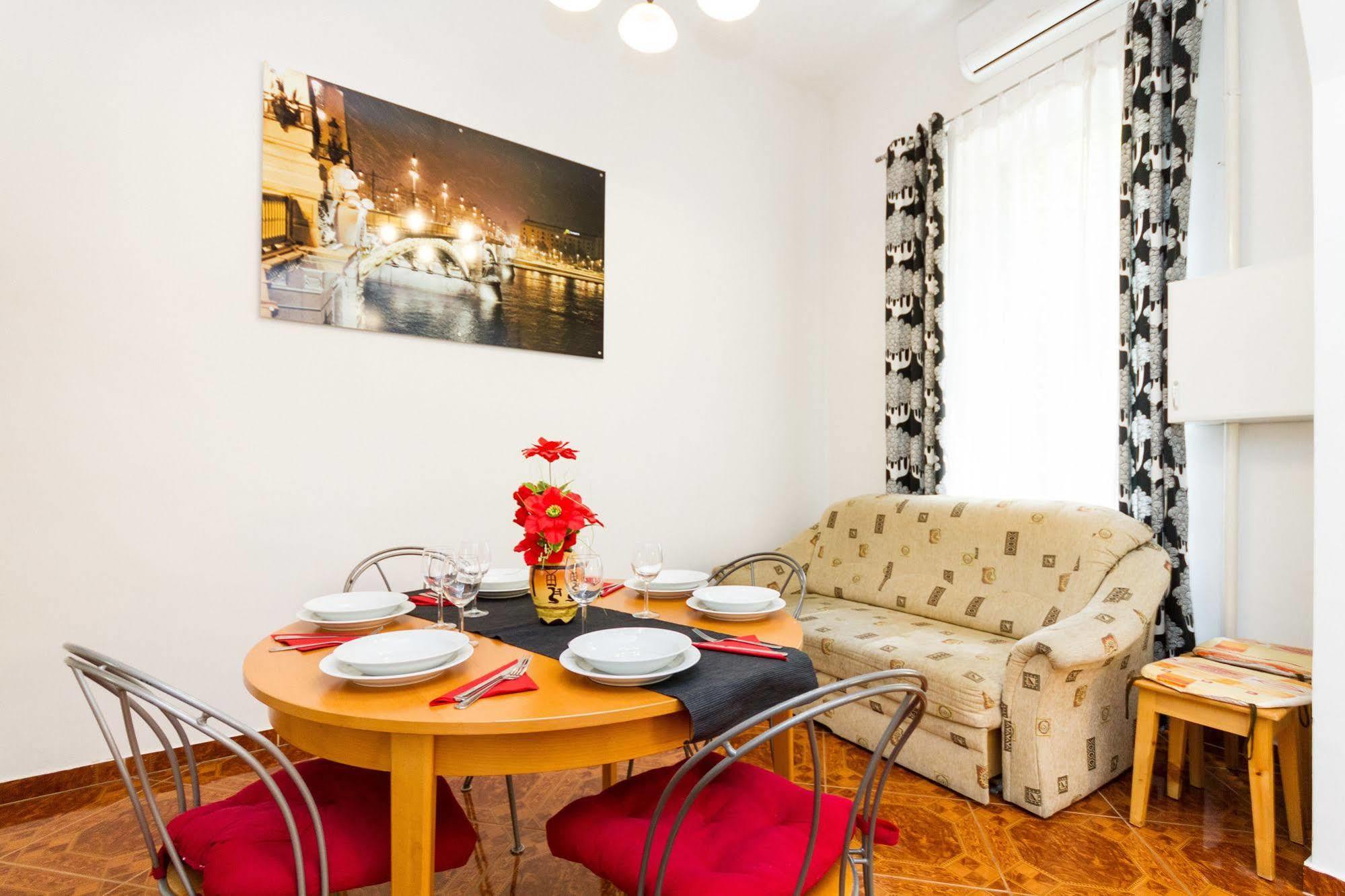 Like Home - City Center - Style Apartment Budapest Luaran gambar