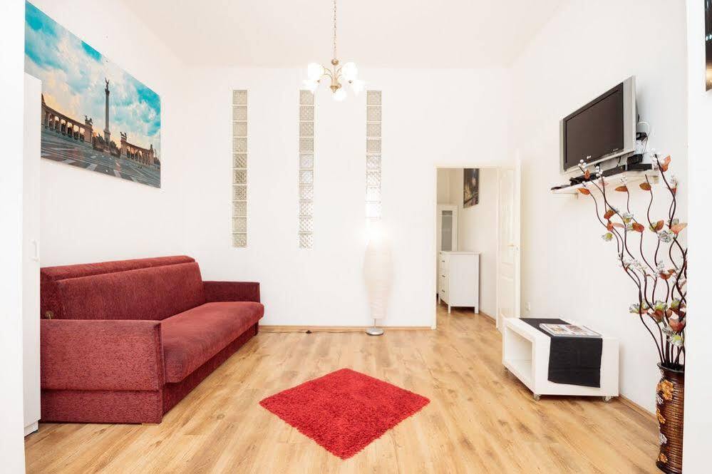 Like Home - City Center - Style Apartment Budapest Luaran gambar